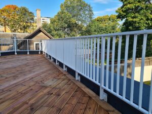 klaasist rodupiirded terrassi piirded trepikoja metallpiirded metkon tallinn katusepapi 9