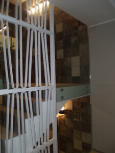 klaaspiirded metallpiirded metkon veerenni korterelamu tallinnas