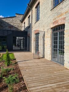 trepikojapiirded valispiirded klaasist rodupiirded Tallinnas jahu 5