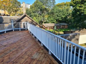 klaasist rodupiirded terrassi piirded trepikoja metallpiirded metkon tallinn katusepapi 9