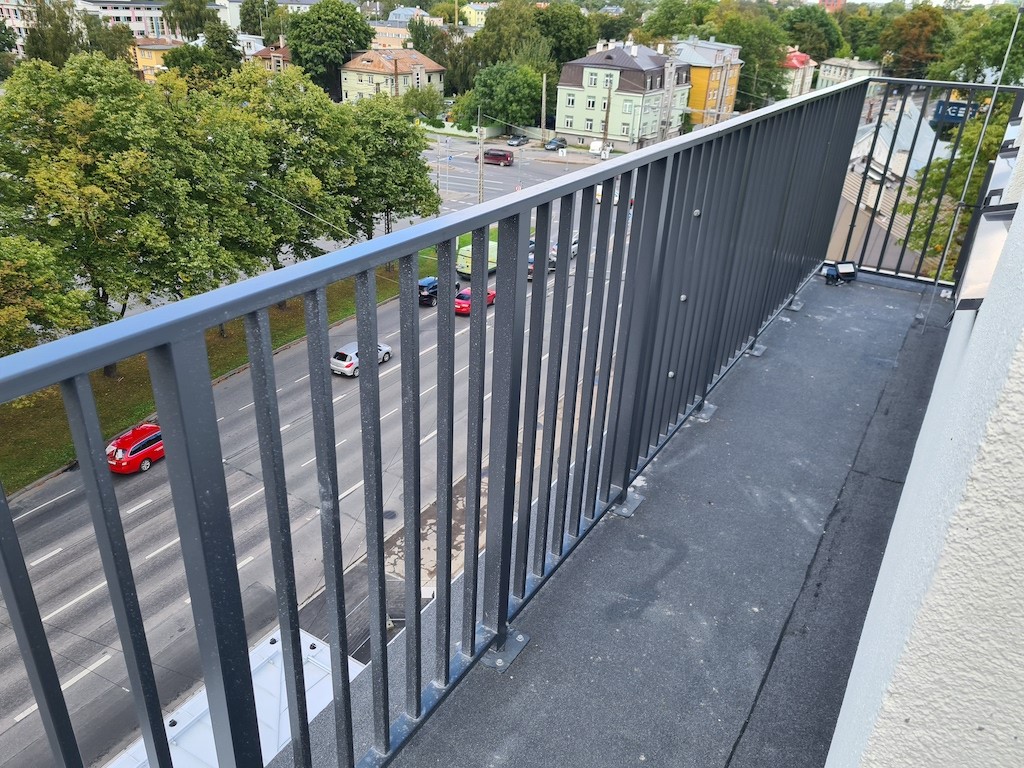 valispiirded-sisepiirded-klaaspiirded-kasipuud-metkon-lillekula-komando-14 valispiirded sisepiirded klaaspiirded kasipuudmetkon lillekula komando